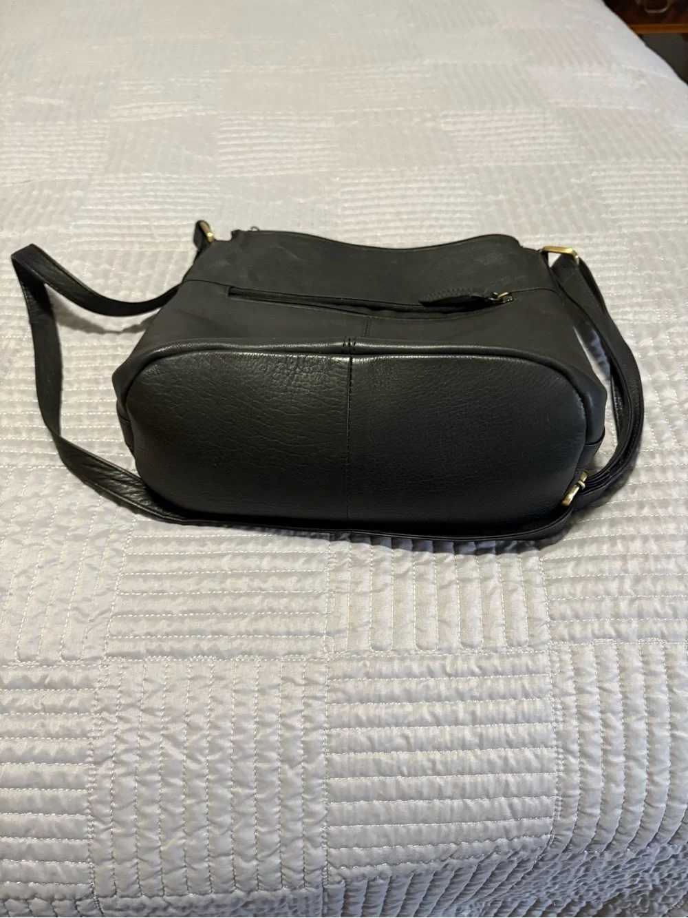 Classic Black Leather Crossbody Bag – Great American Leather Works